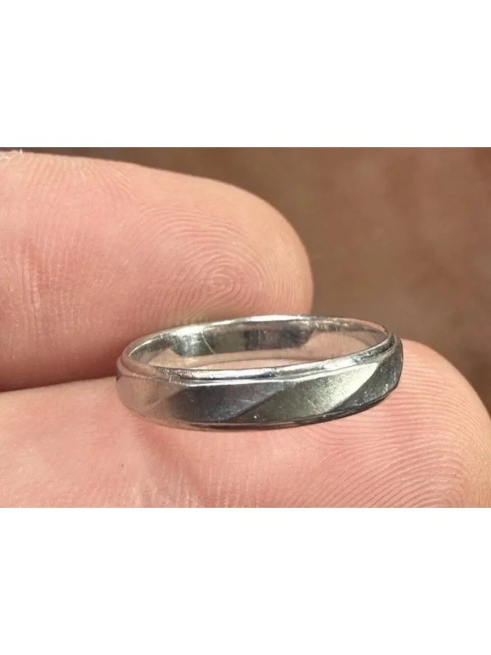 Designer Platinum Pt 850 Textured Band Ring Size 5.5